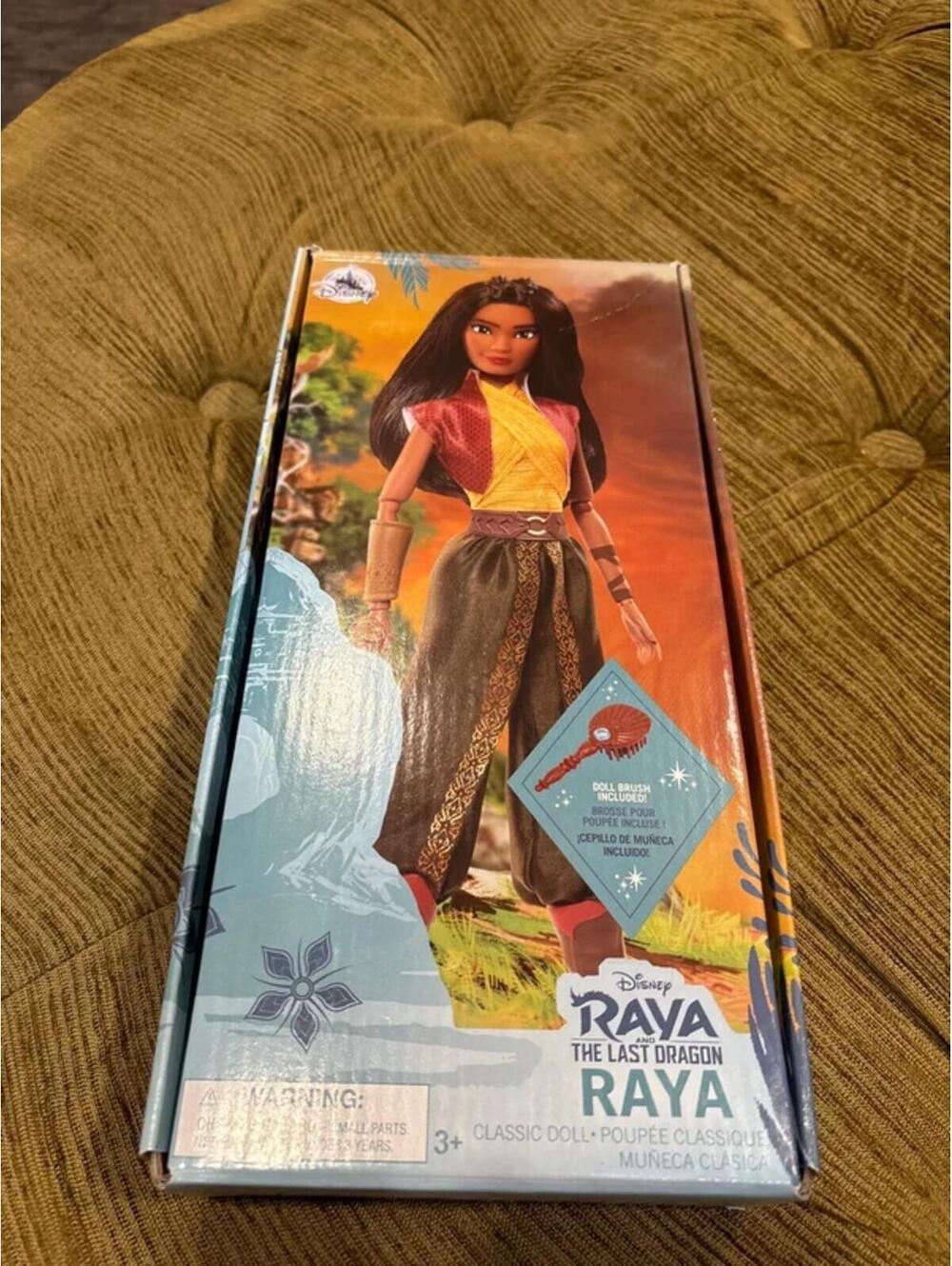 Disney Raya, the last Dragon doll